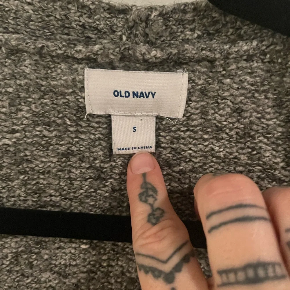 Old Navy Cardigan - Picture 3 of 4